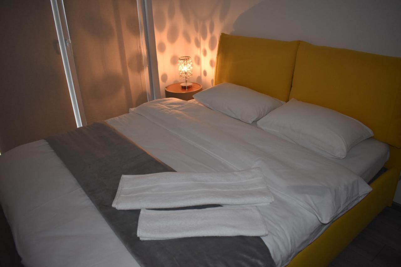 Roman'S Apartment City Residence Sibiu Esterno foto